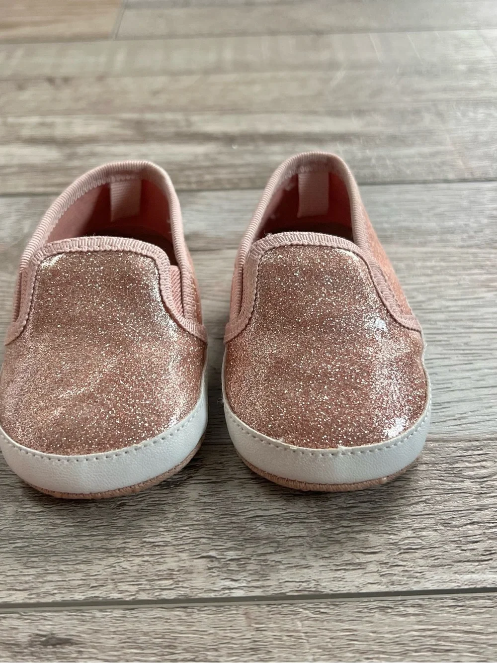 Old Navy Baby Girls Pink Sparkly Shoes Size 3-6 Months